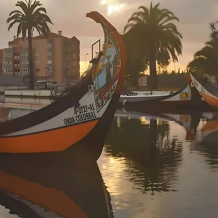 아파트 Le Petit Venise Du Portugal 아베이루